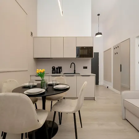 Piekny Apartament Dla 8 Osob Polozony 500 M Od Wroclawskiego Rynku By Renters Lejlighed Wrocław