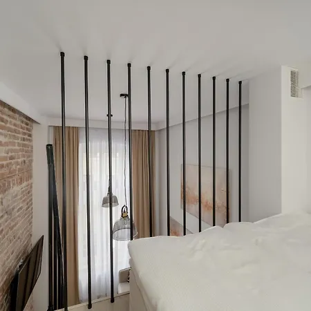 Piekny Apartament Dla 8 Osob Polozony 500 M Od Wroclawskiego Rynku By Renters * Wrocław