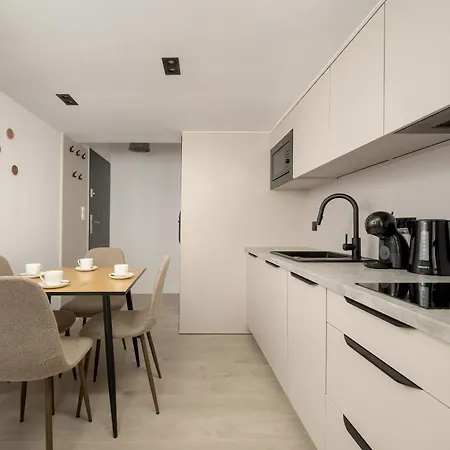 Lejlighed Piekny Apartament Dla 8 Osob Polozony 500 M Od Wroclawskiego Rynku By Renters Wrocław